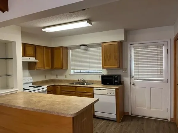 $1,100 | 35505 Oakridge Avenue, Unit A, Slidell, LA 70460
