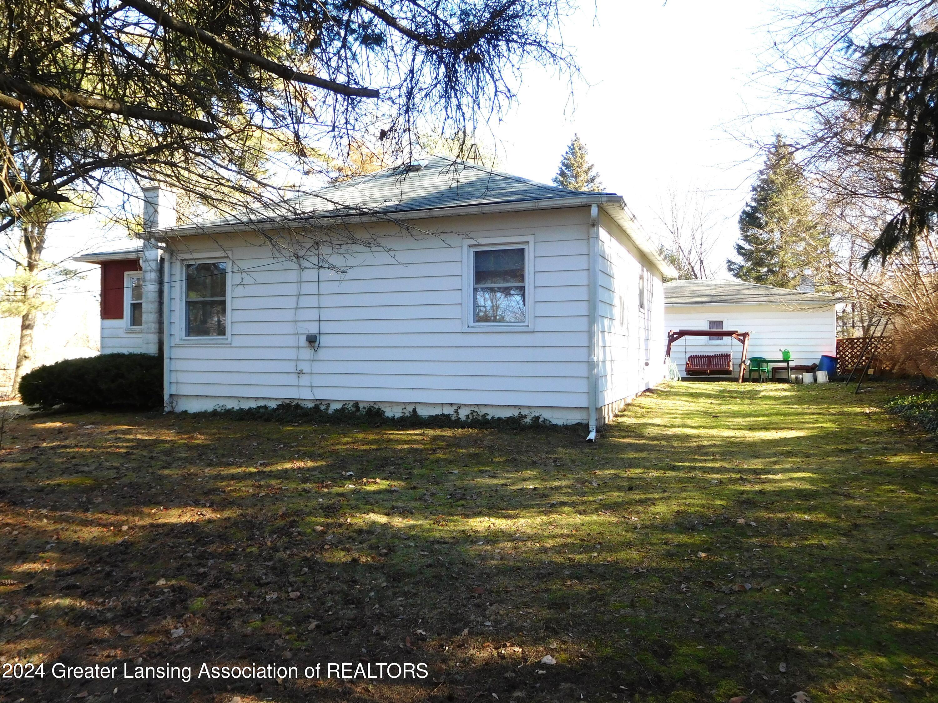 6582 Wagner Road East Lansing, MI 48823 - Photo 26 of 31 DSCN5571