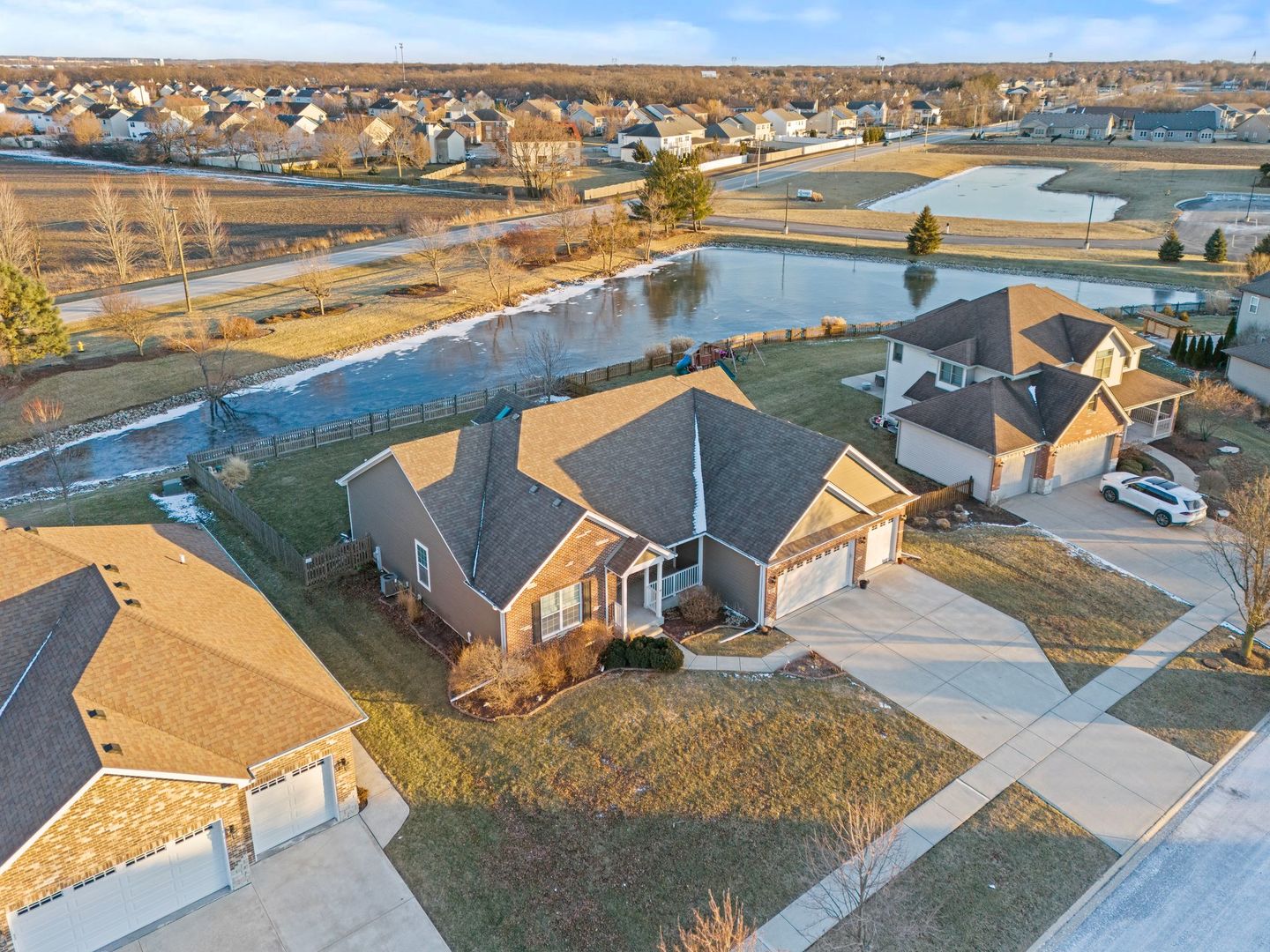 428 East Frontier Drive Minooka, IL 60447 - Photo 2 of 39 an aerial view of a house with outdoor space