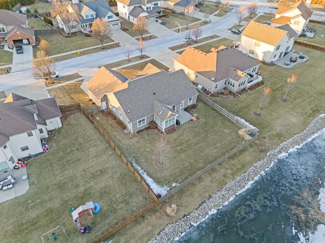 $515,000 | 428 East Frontier Drive, Minooka, IL 60447