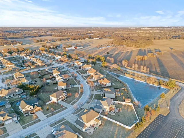 $515,000 | 428 East Frontier Drive, Minooka, IL 60447