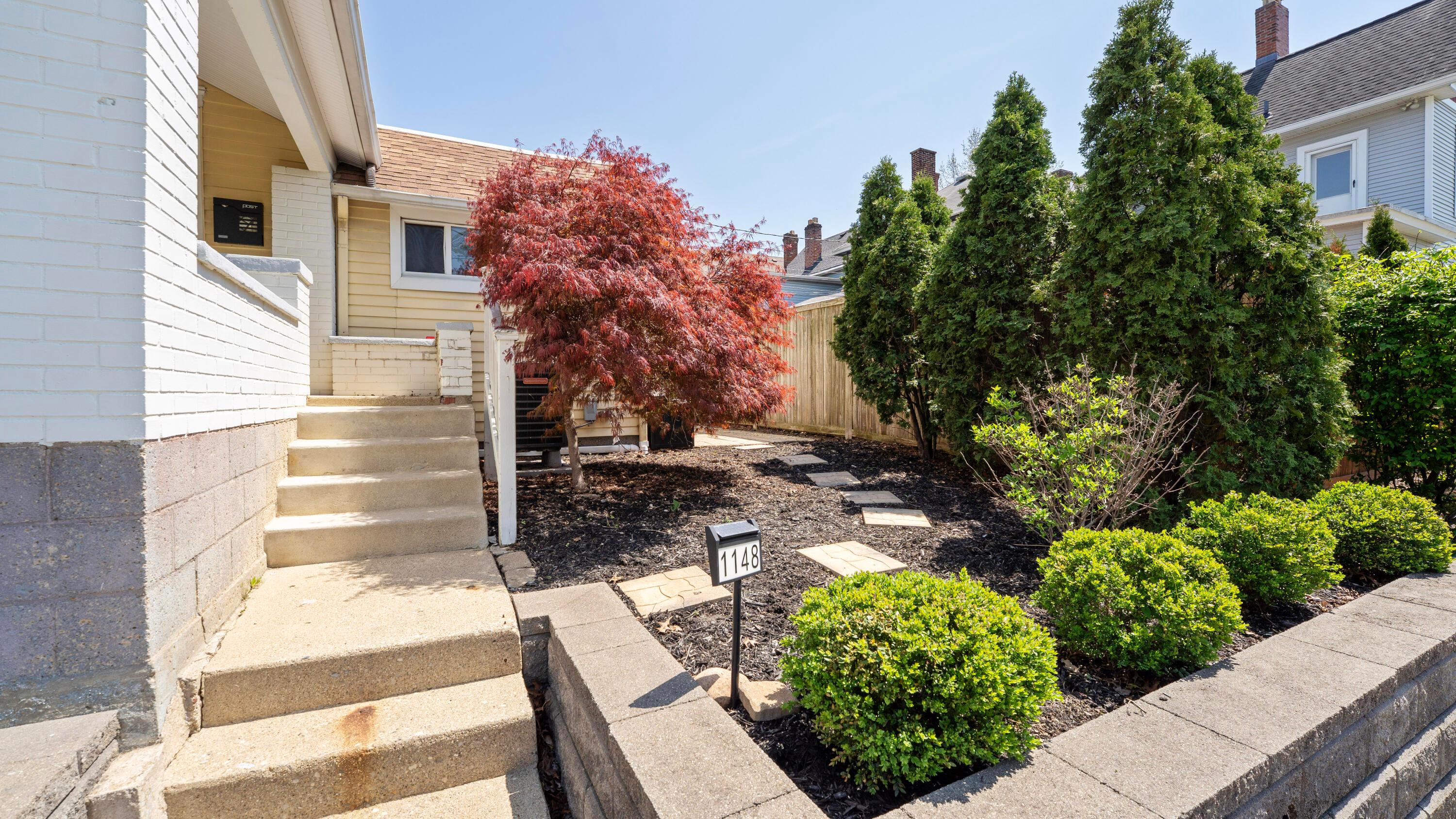 1148 Perry Street Columbus, OH 43201 - Photo 4 of 43 Stairway to Entrance