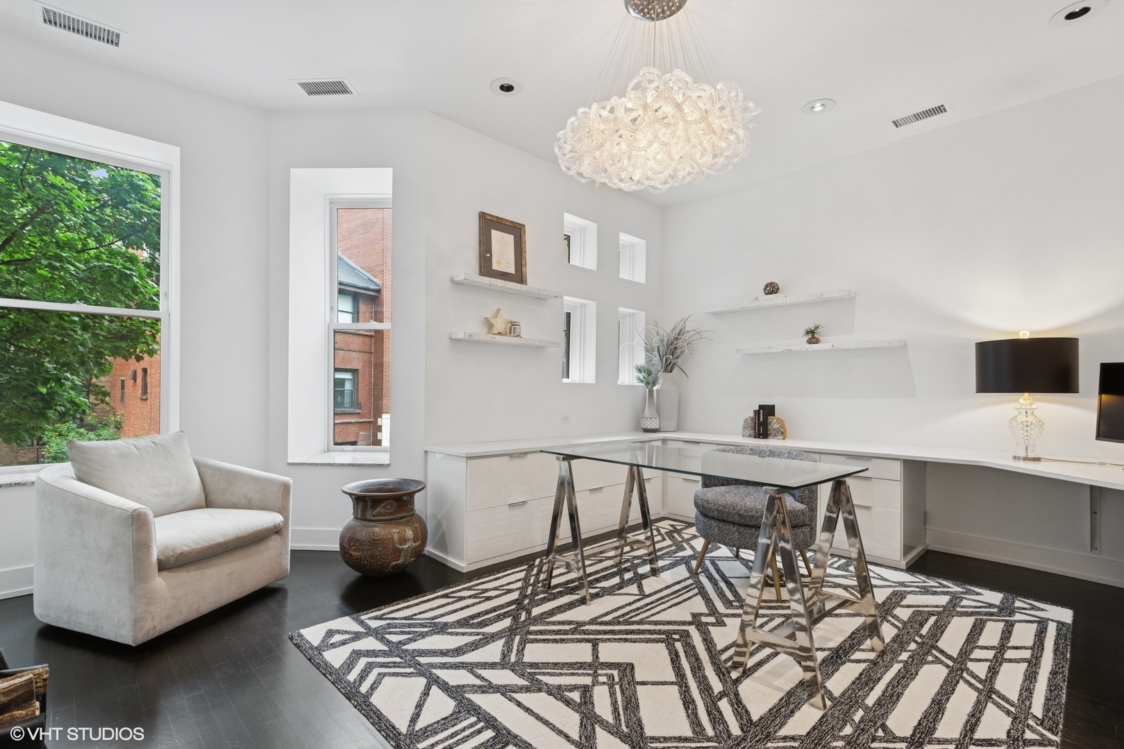 42 East Schiller Street Chicago, IL 60610 - Photo 30 of 50 a living room with furniture and a table