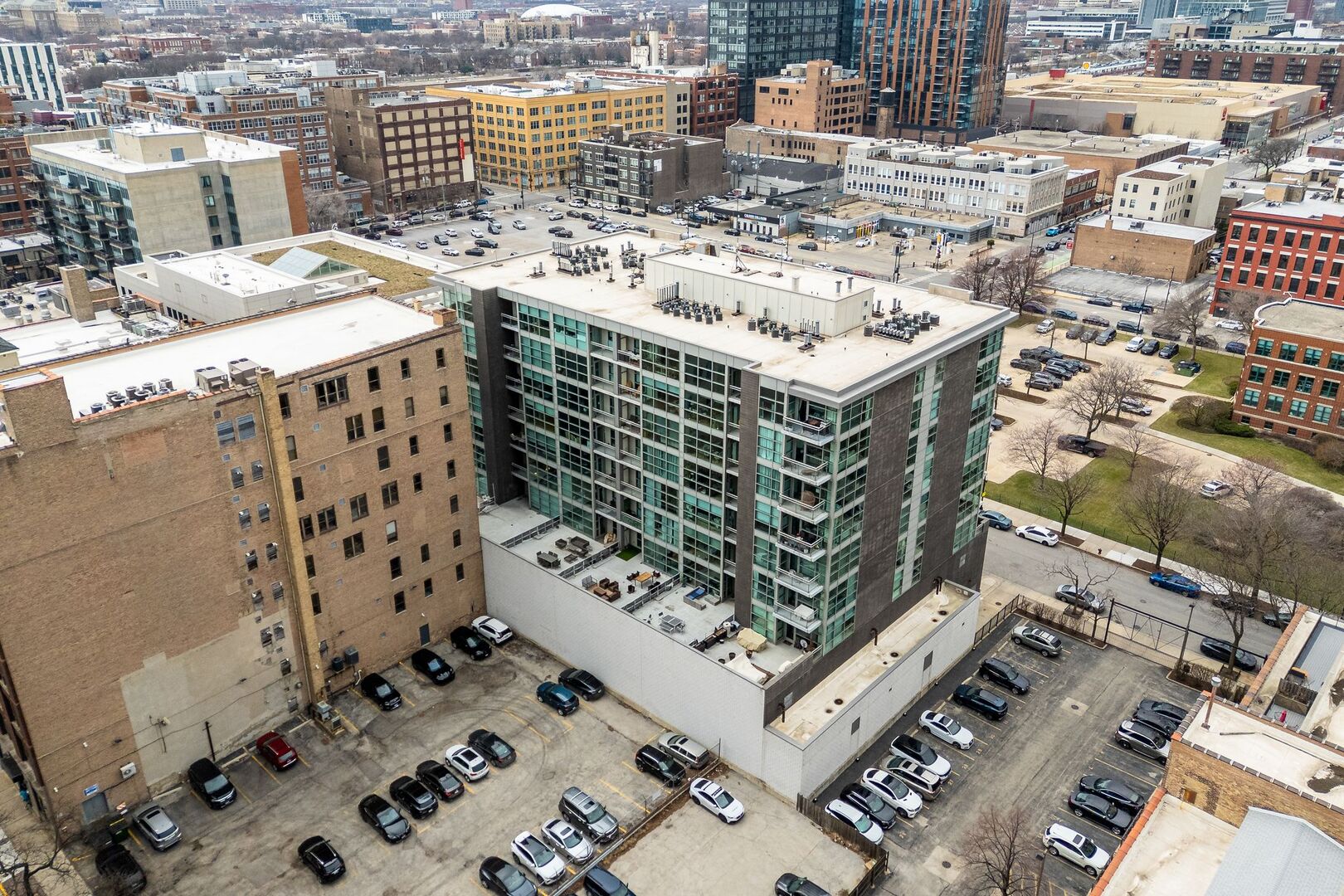 225 South Sangamon Street, Unit 308 Chicago, IL 60607 - Photo 33 of 34 a view of a city