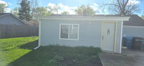 $289,900 | 522 South Sumner Avenue, Aurora, IL 60505