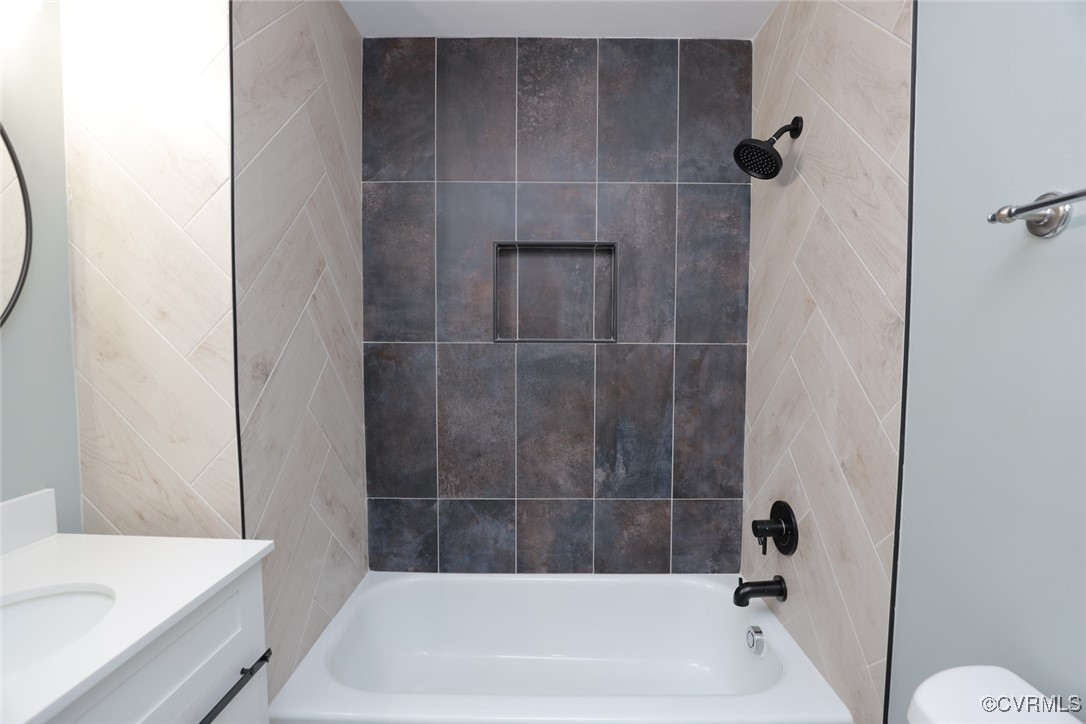901 Rosegill Road Chesterfield, VA 23236 - Photo 25 of 30 a bathroom with a bathtub and a shower