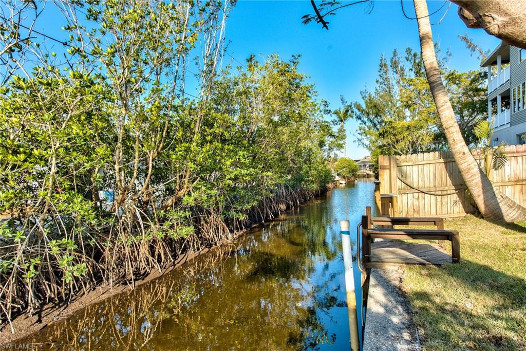 18296 Pioneer Road Fort Myers, FL 33908 - Photo 25 of 29 Gallery Image 25
