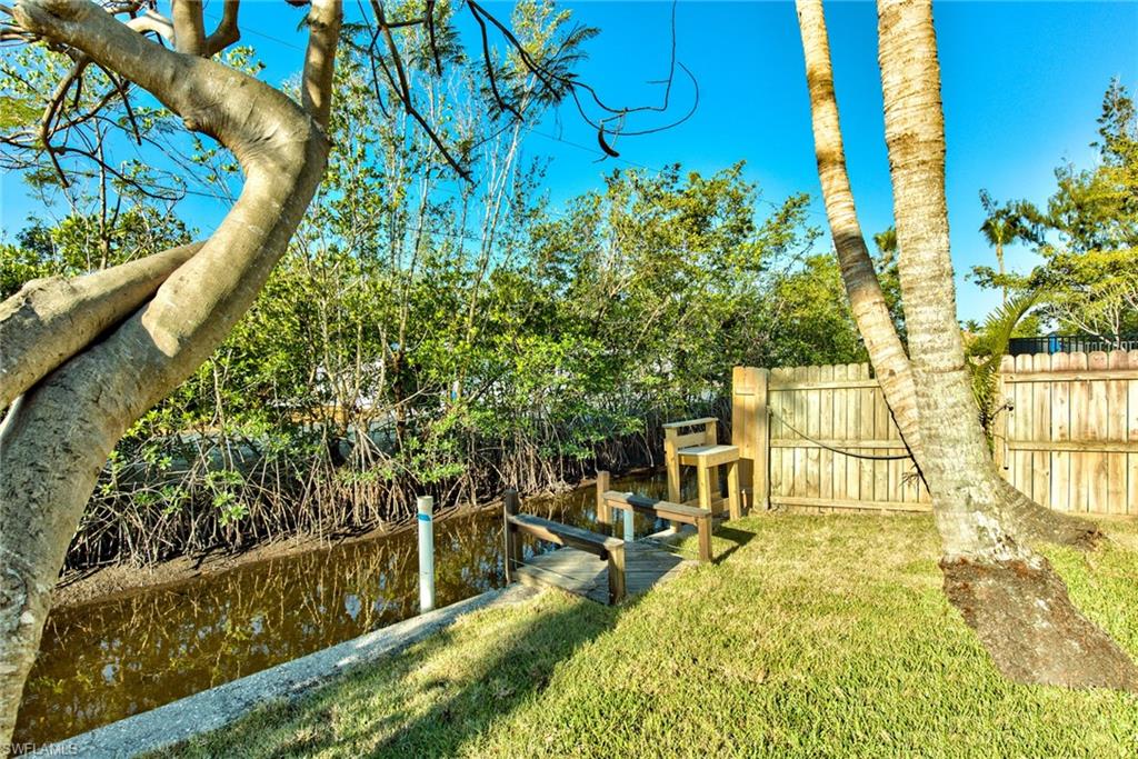 18296 Pioneer Road Fort Myers, FL 33908 - Photo 26 of 29 Gallery Image 26