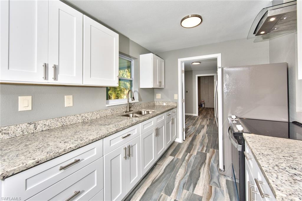 18296 Pioneer Road Fort Myers, FL 33908 - Photo 10 of 29 Gallery Image 10