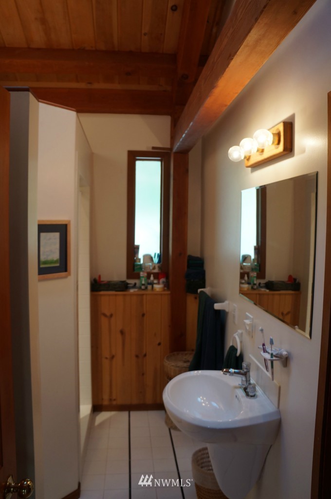 21160 Swan Road Mount Vernon, WA 98273 - Photo 8 of 15 Gallery Image 8
