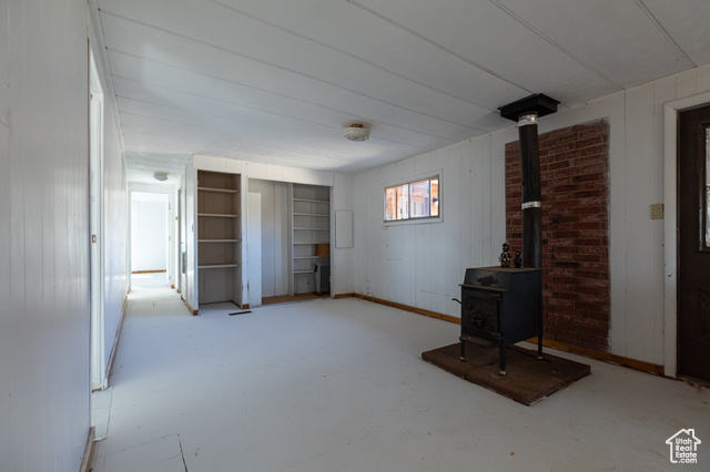 6026 East Zion Road Kanab, UT 84741 - Photo 17 of 27 Living room featuring a wood stove