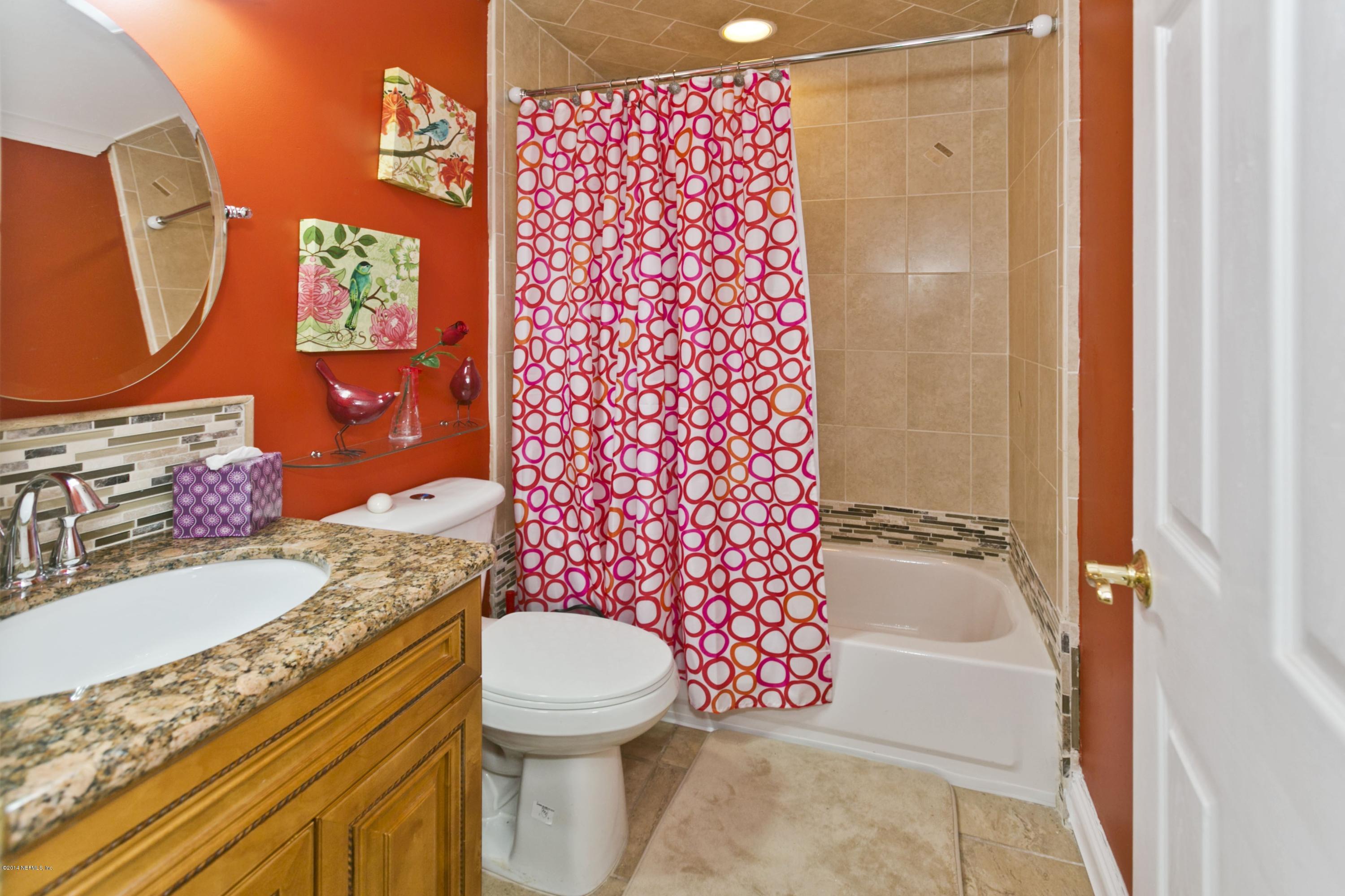 542 Broward Road Jacksonville, FL 32218 - Photo 20 of 27 Bathroom2