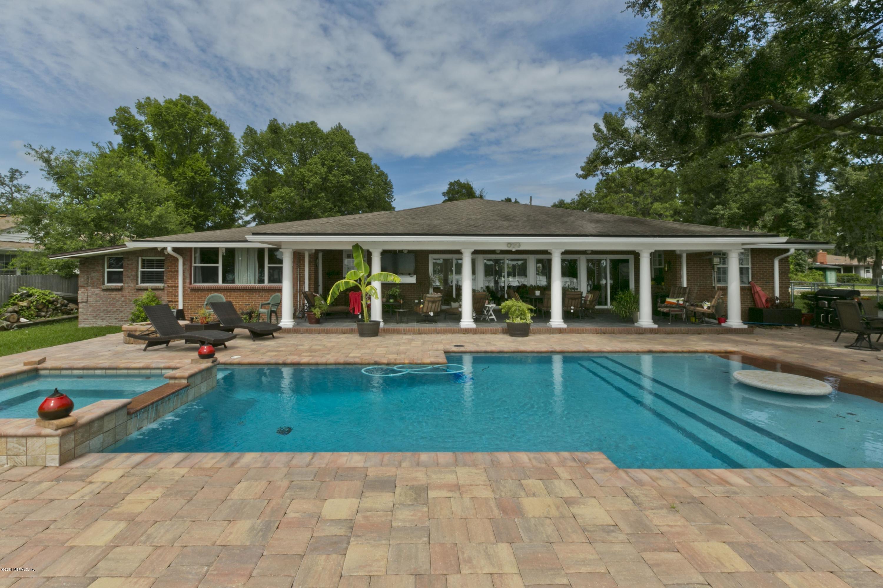 542 Broward Road Jacksonville, FL 32218 - Photo 23 of 27 Exterior Back