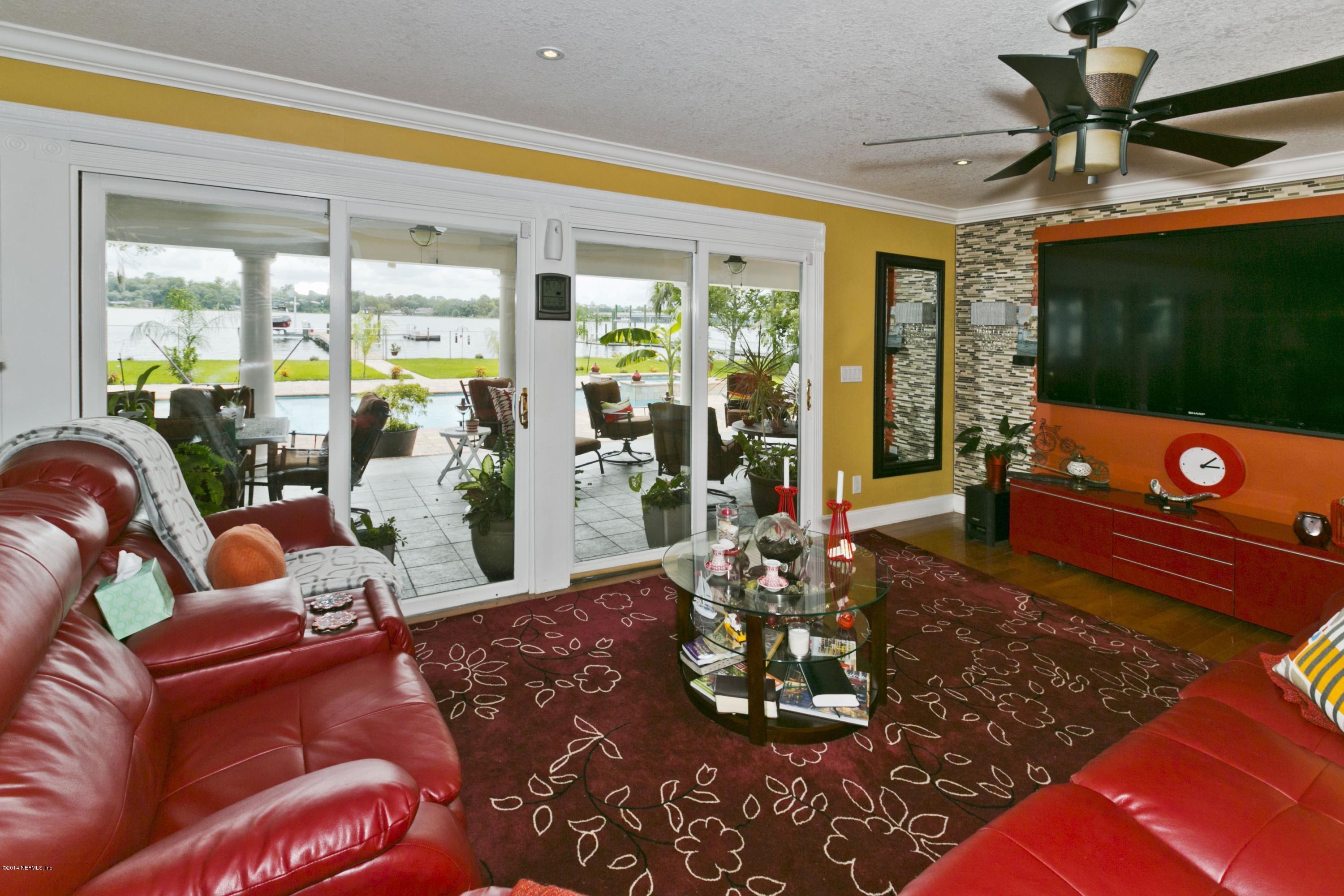 Family Room2