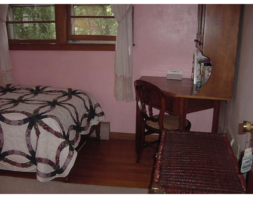 2 4 Bridges Road Hudson, MA 01749 - Photo 5 of 10 Gallery Image 5