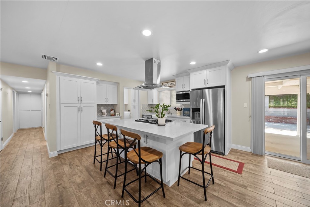 24607 Fourl Road Newhall, CA 91321 - Photo 6 of 25