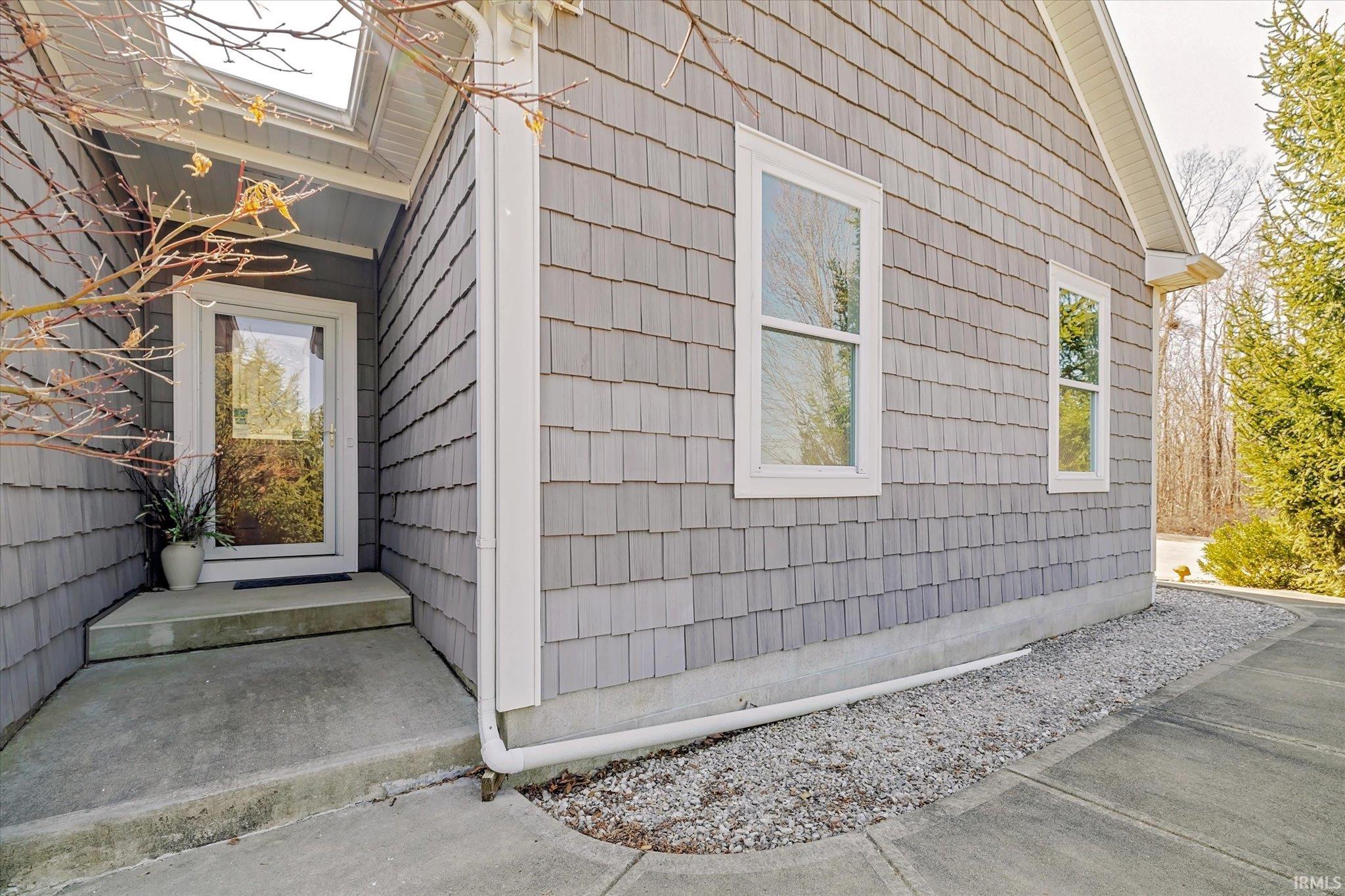 4930 West Bedrock Road Bloomington, IN 47403 - Photo 2 of 22