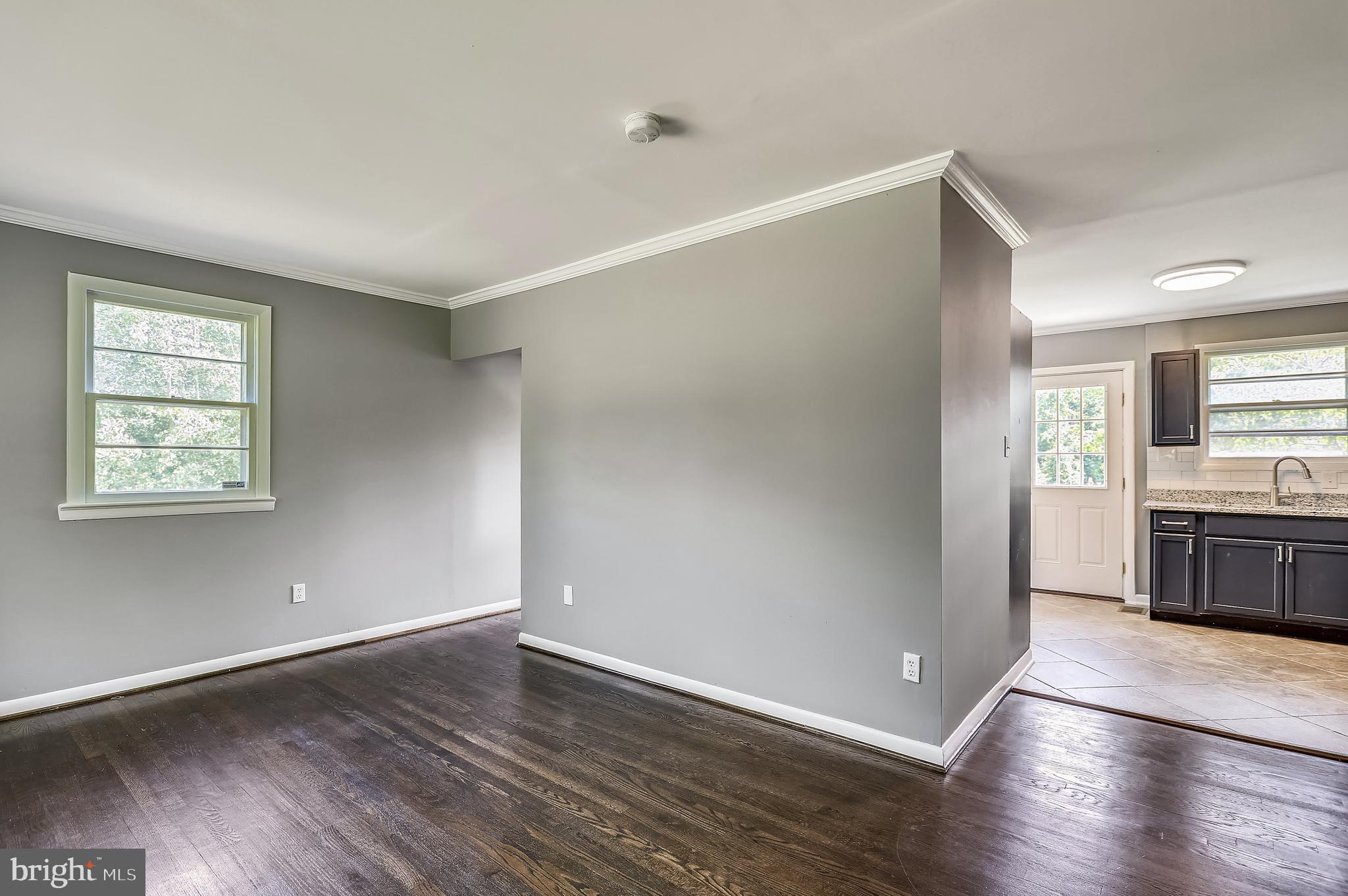 10706 Brandywine Road Clinton, MD 20735 - Photo 8 of 36 Open Livingroom to Kitchen