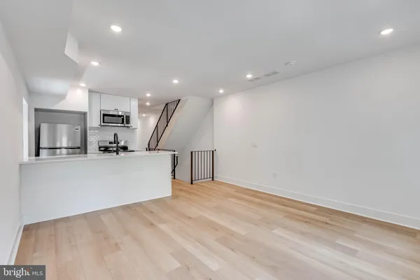 $3,900 | 4220 Baltimore Avenue, Unit 4, Philadelphia, PA 19104