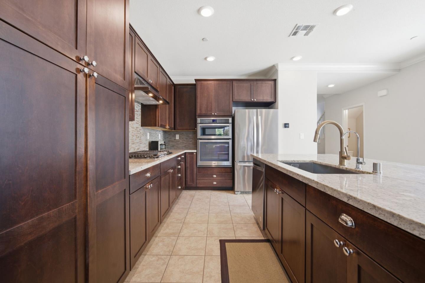 34270 Stable Way Fremont, CA 94555 - Photo 8 of 51