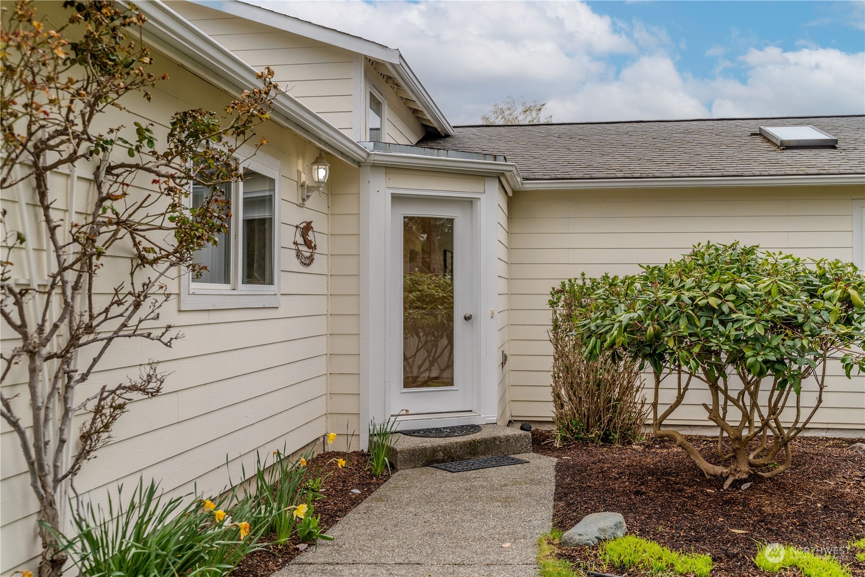 4839 Haines Road Freeland, WA 98249 - Photo 2 of 40 Gallery Image 2