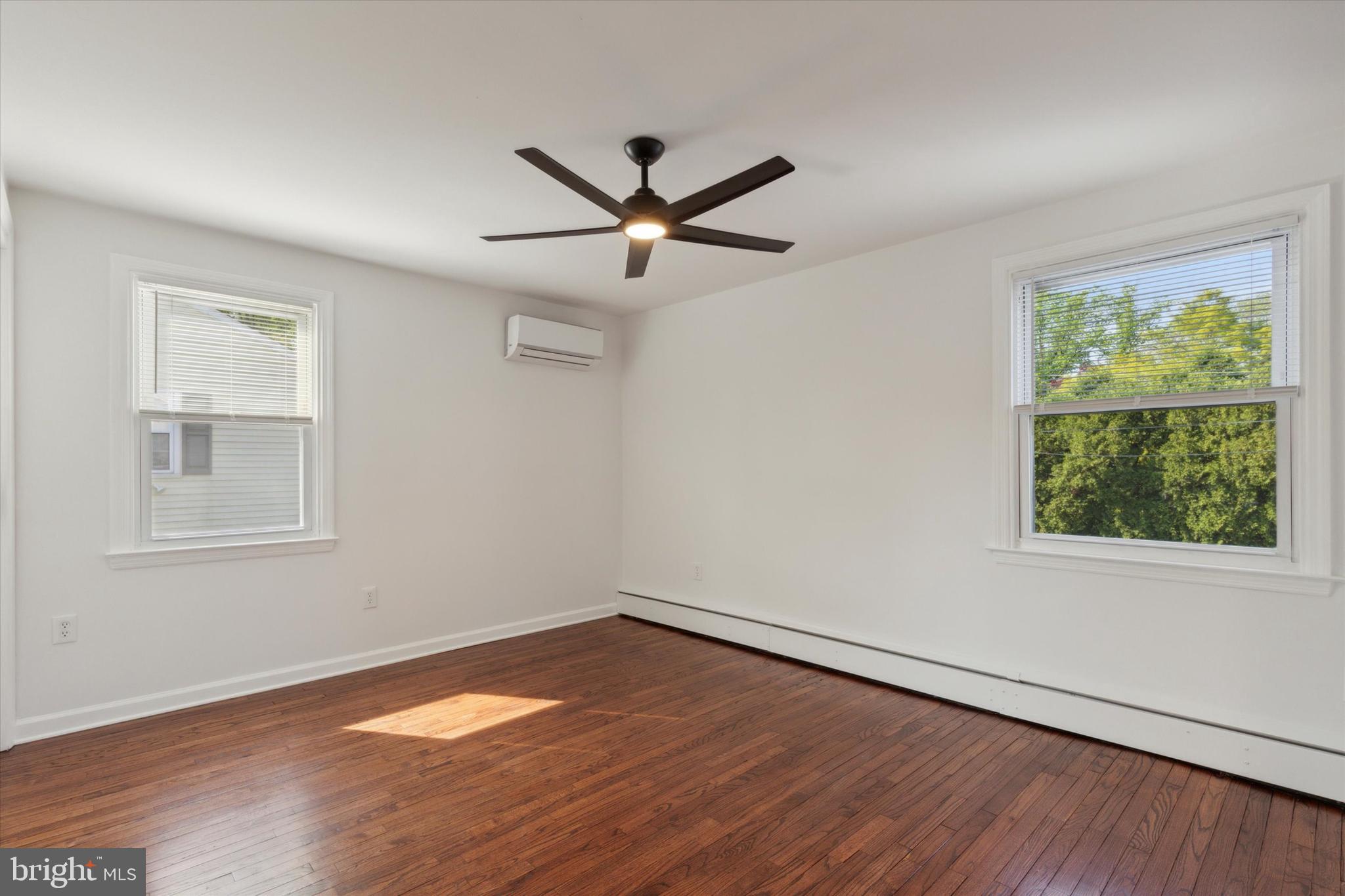 30 Taylor Road Conshohocken, PA 19428 - Photo 11 of 16 Primary Bedroom (1/4)