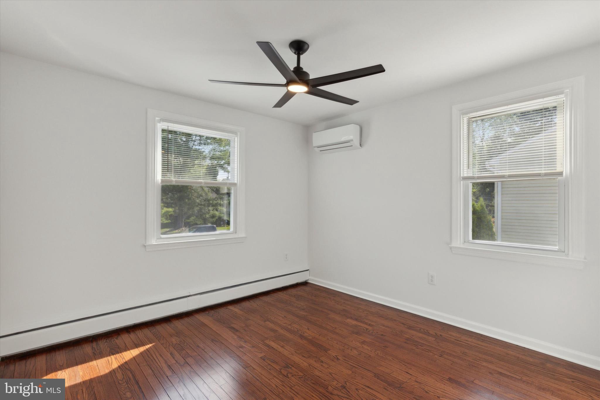 30 Taylor Road Conshohocken, PA 19428 - Photo 13 of 16 2nd Floor Bedroom (2/4)