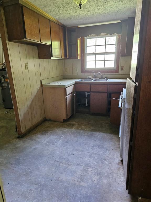 340 Womack Avenue Dallas, GA 30157 - Photo 17 of 29 a room with a washing machine