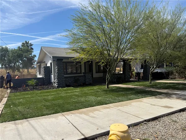 $649,999 | 127 West Colton Avenue, Redlands, CA 92374