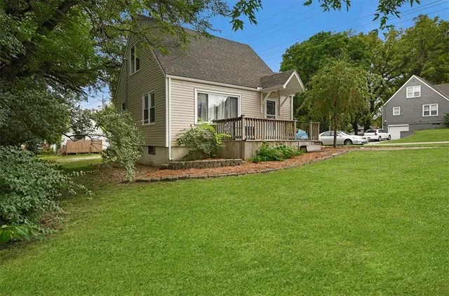 $199,450 | 923 North 10th Street, Leavenworth, KS 66048