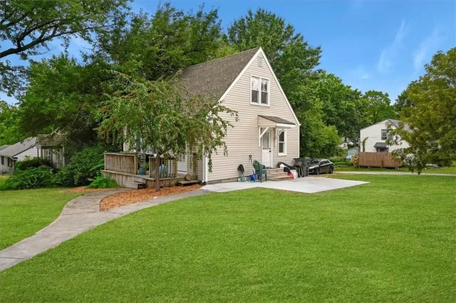 $199,450 | 923 North 10th Street, Leavenworth, KS 66048