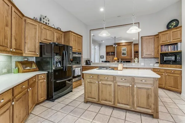 $650,000 | 7777 Daylily Way, Frisco, TX 75033