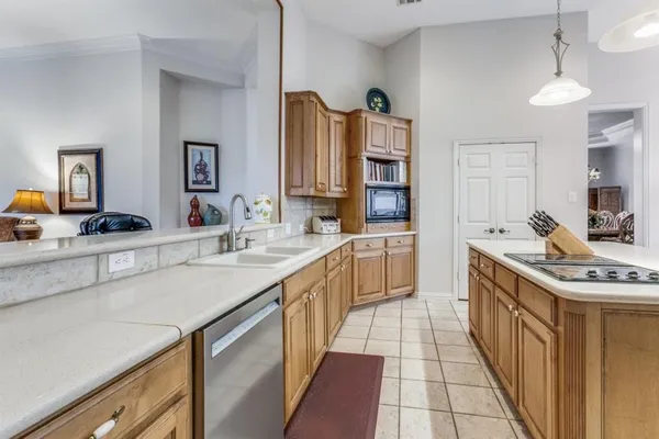 $650,000 | 7777 Daylily Way, Frisco, TX 75033