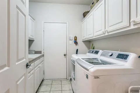 $675,000 | 7777 Daylily Way, Frisco, TX 75033