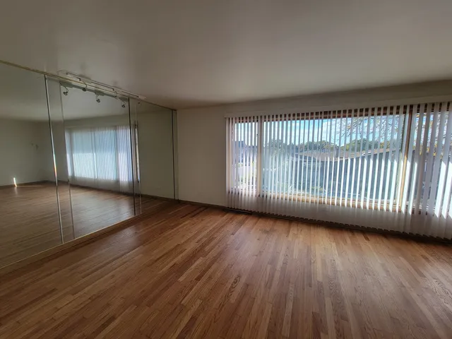 $1,800 | 9225 South Cregier Avenue, Unit 2, Chicago, IL 60617