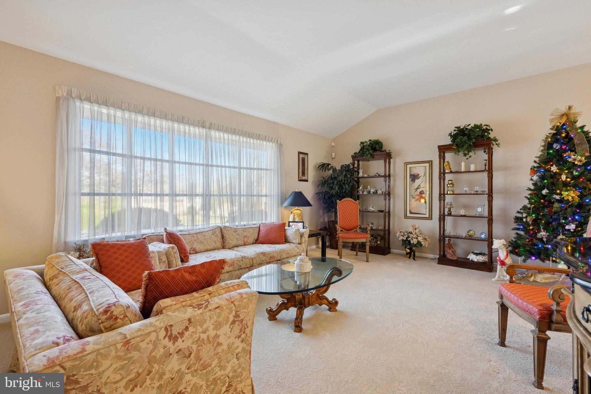 72e East Heron Road Southampton, PA 18966 - Photo 5 of 25 Large Picture Window