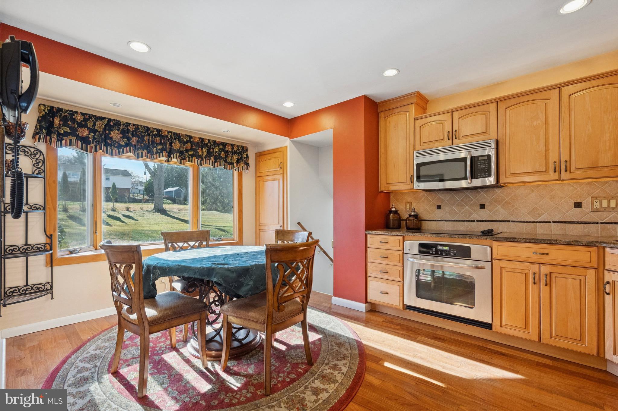 72e East Heron Road Southampton, PA 18966 - Photo 10 of 25 Updated Remodeled Kitchen