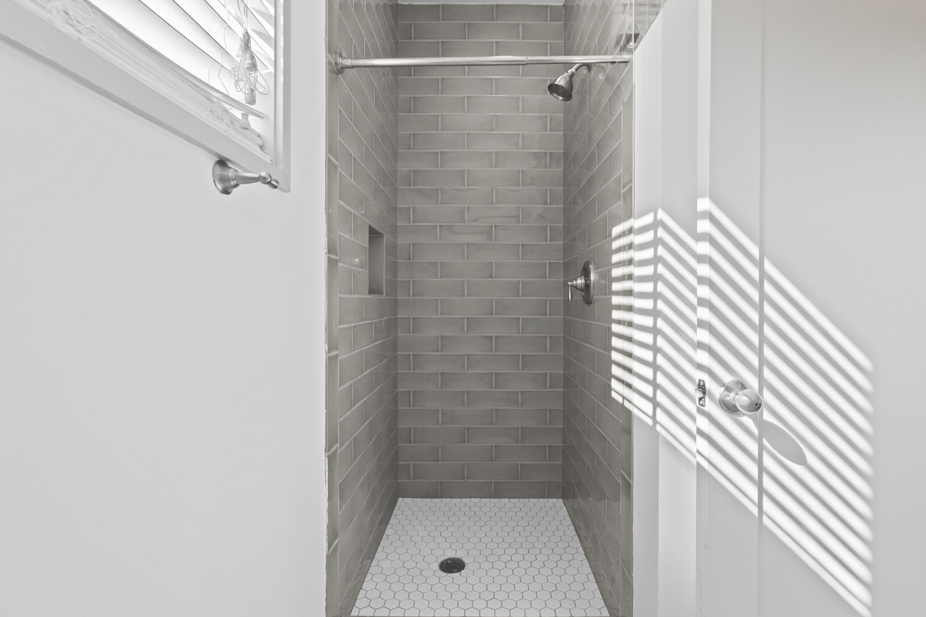 29 Hanover Street Charleston, SC 29403 - Photo 29 of 36 .