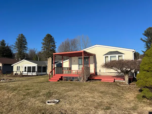 $305,000 | 12515 Rosemary Avenue, Grant, MI 49327