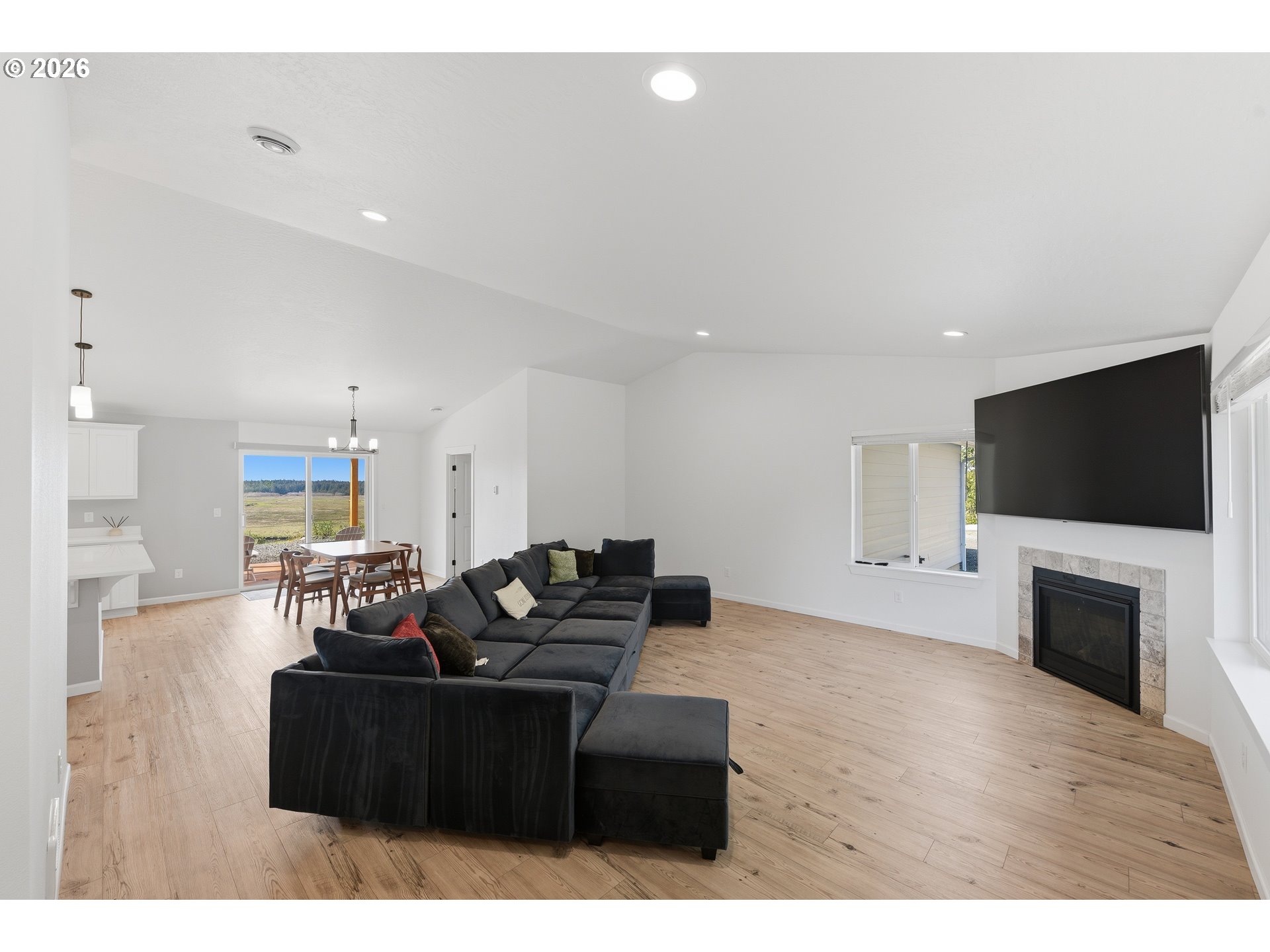 88362 Pederson Drive Bandon, OR 97411 - Photo 11 of 48
