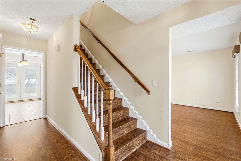4331 Kinnamon Road Winston-Salem, NC 27103 - Photo 9 of 46