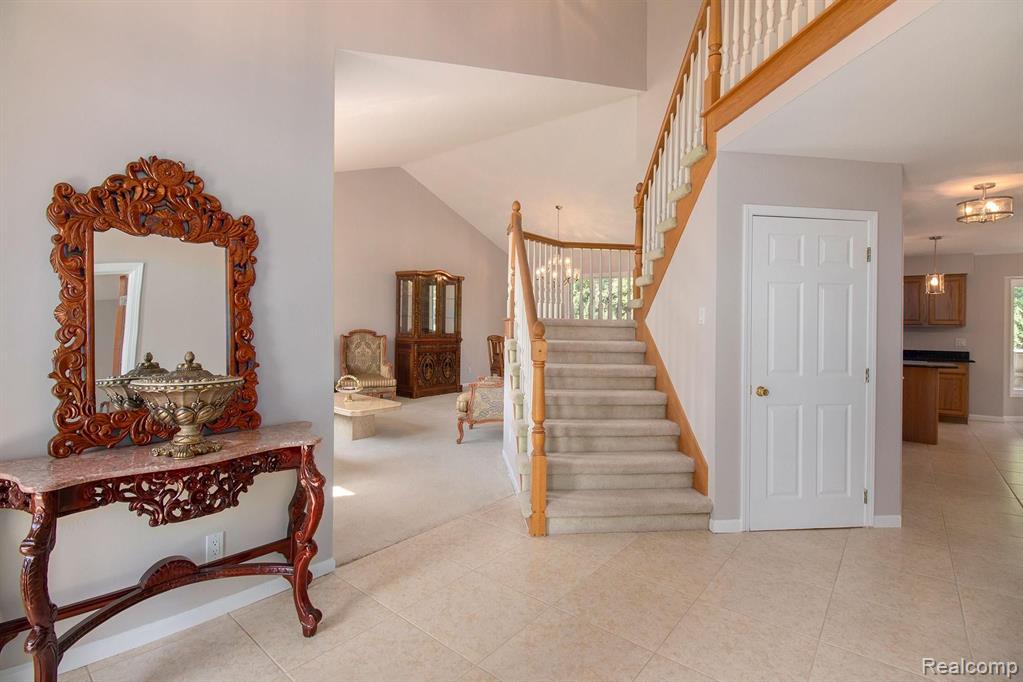1026 Covington Pl Drive Rochester Hills, MI 48309 - Photo 17 of 40
