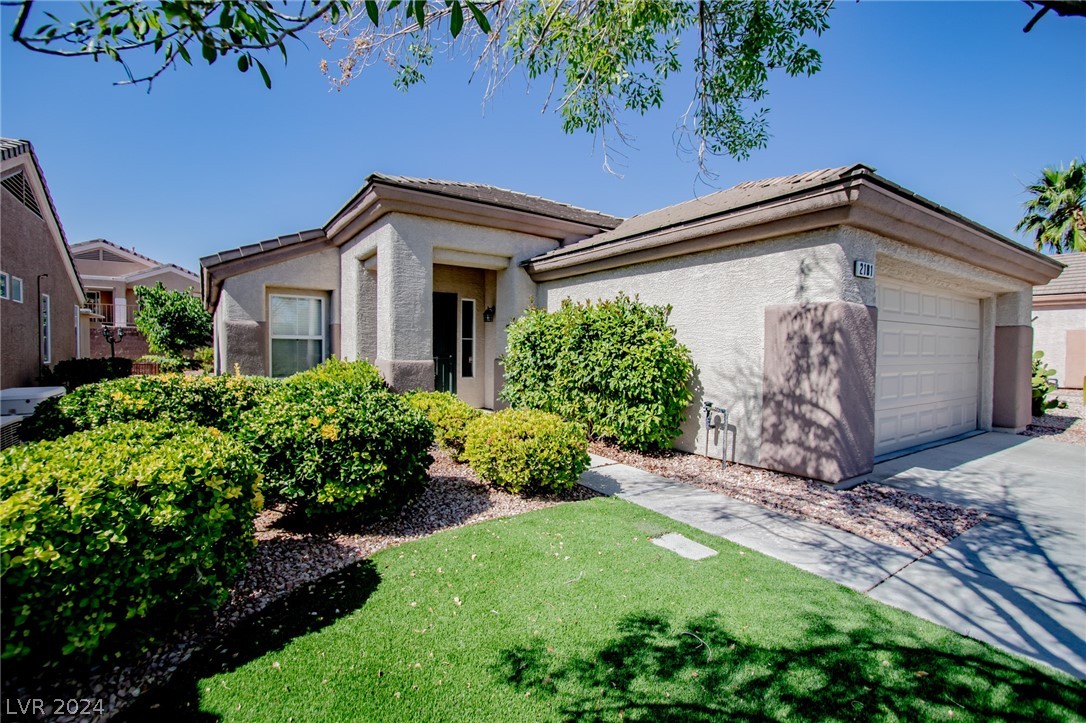 2181 Chapman Ranch Drive Henderson, NV 89012 - Photo 2 of 31 Gallery Image 2