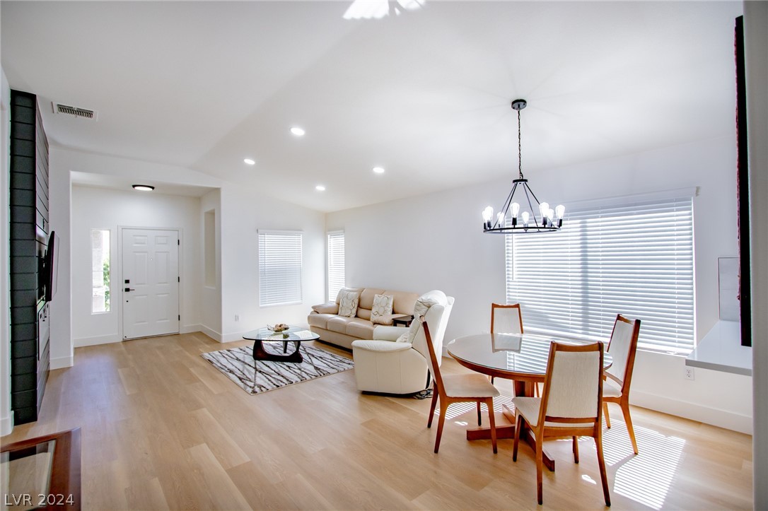 2181 Chapman Ranch Drive Henderson, NV 89012 - Photo 7 of 31 Gallery Image 7