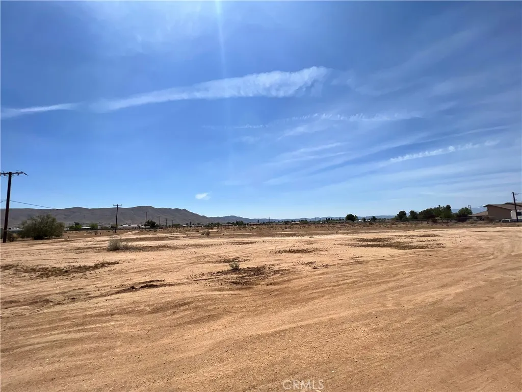 0 Viento Road Apple Valley, CA 92308 - Photo 3 of 5 a view of an ocean beach