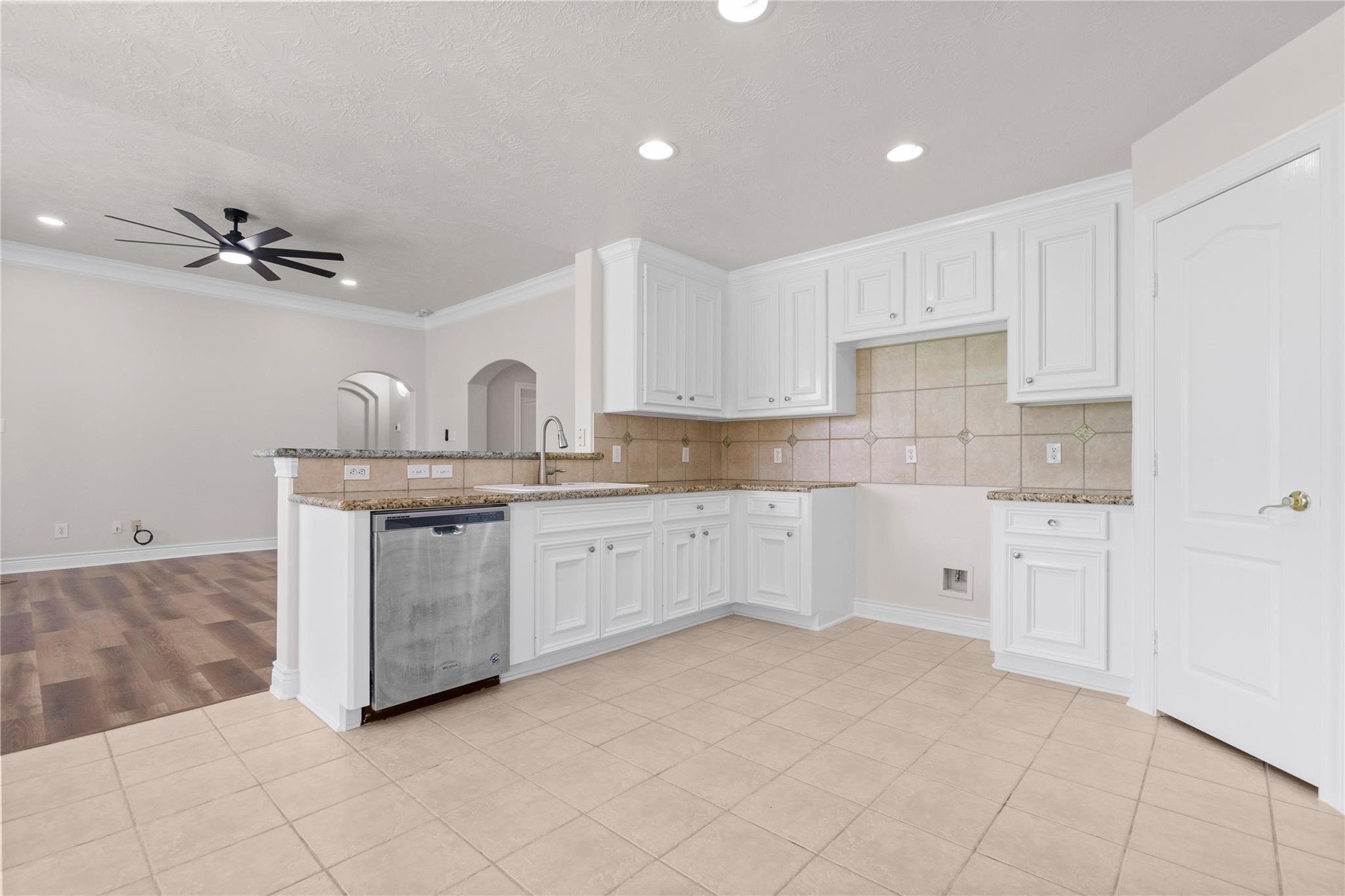 12222 Walden Road Montgomery, TX 77356 - Photo 13 of 24