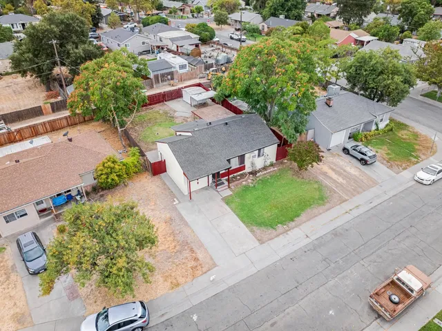 $320,000 | 214 Bay Drive, Sacramento, CA 95815