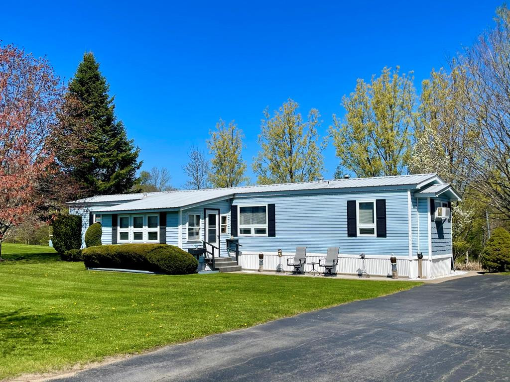 12 West Hill Road Plattsburgh, NY 12901 - Photo 1 of 24 Gallery Image 1