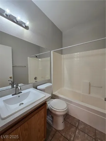 $2,120 | 10966 Sutter Hills Avenue, Las Vegas, NV 89144