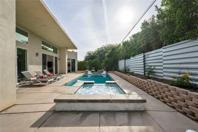 $1,499,000 | 2461 North Junipero Avenue, Palm Springs, CA 92262